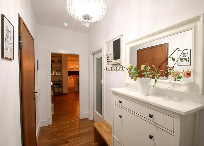 Apartament Centre 1 *